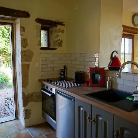 Reposant Au Milieu De La Campagne * Montgaudry