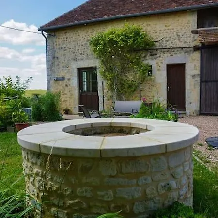 Reposant Au Milieu De La Campagne * Montgaudry